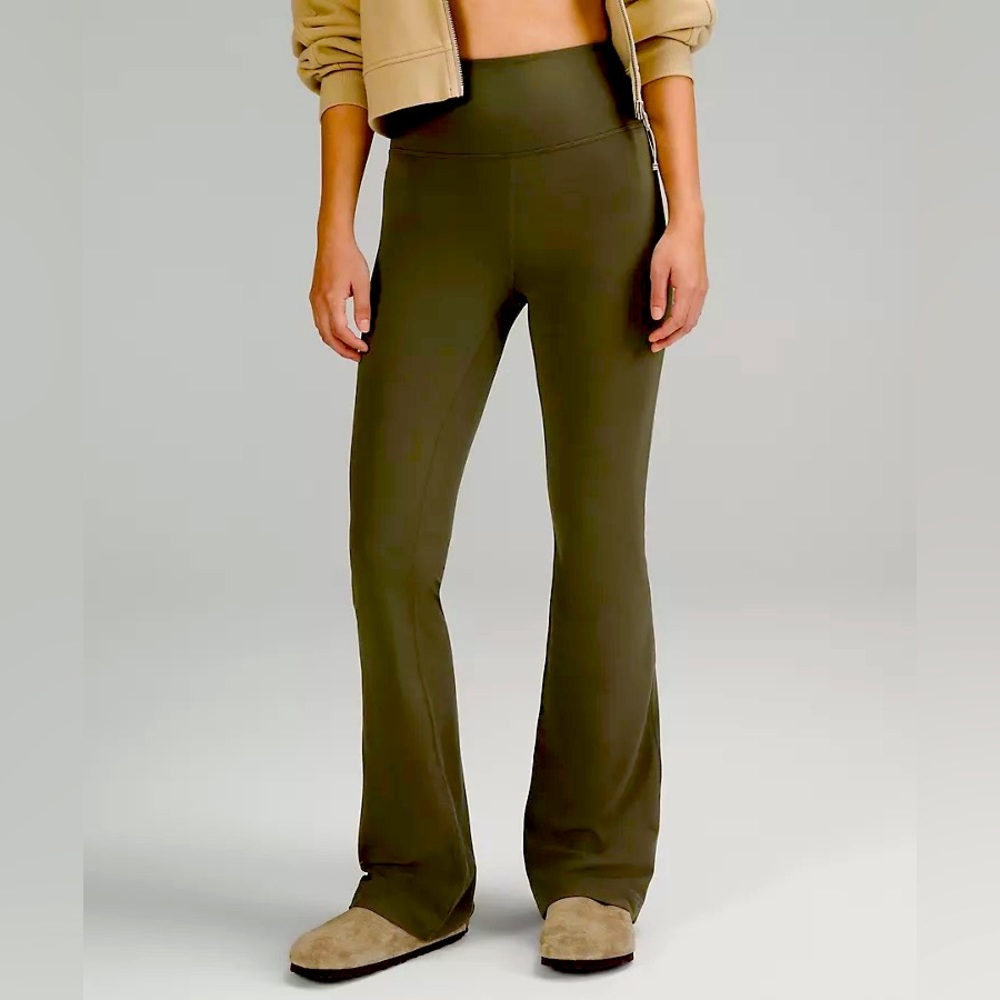 NWT Lululemon Groove‎ Super-High-Rise Flared Pant Nulu